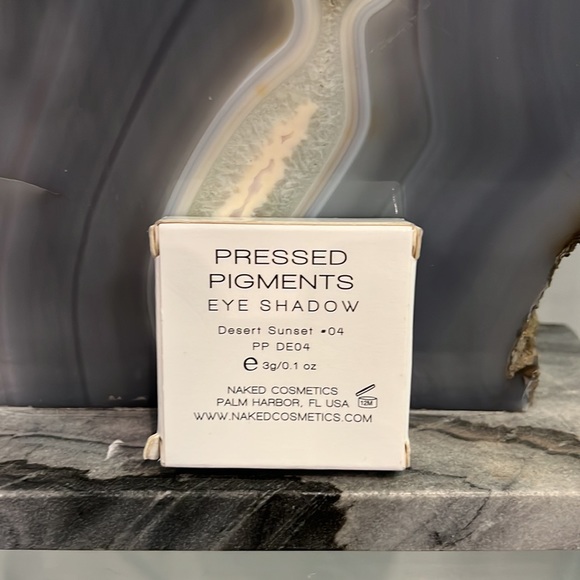 NWT | Desert Sunset | naked cosmetics | Pressed Pigments Eye Shadow - Picture 4 of 6
